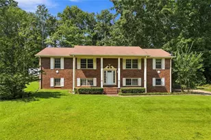 3601 Todd Dr, Douglasville, GA 30135 - Photo 2