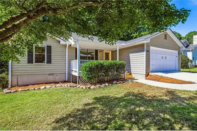 767 Pepperwood Trail, Stone Mountain, GA 30087 - Photo 2