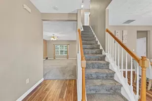 5745 Old Carriage Dr, Atlanta, GA 30349 - Photo 4