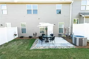 3504 Castleberry Village Cir, Cumming, GA 30040 - Photo 26