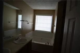 2010 Hillspring Ln, Lithonia, GA 30058 - Photo 20