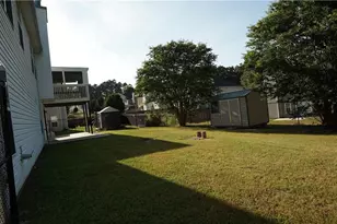 2010 Hillspring Ln, Lithonia, GA 30058 - Photo 4