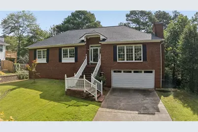 1802 Hunters Glen NE, Marietta, GA 30062 - Photo 1