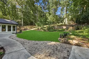 1761 E Gate Dr, Stone Mountain, GA 30087 - Photo 22