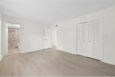 70 Chaumont Square NW, Atlanta, GA 30327 - Photo 24