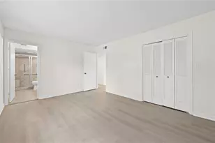 70 Chaumont Square NW, Atlanta, GA 30327 - Photo 24