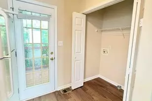 580 Windsor St SW, Atlanta, GA 30312 - Photo 4