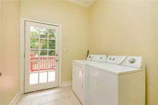 327 4th St NE, Atlanta, GA 30308 - Photo 10