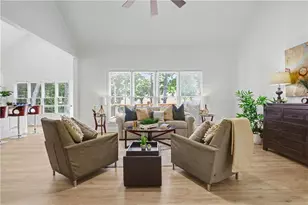 209 Tennis Ct Ln NW, Kennesaw, GA 30144 - Photo 10