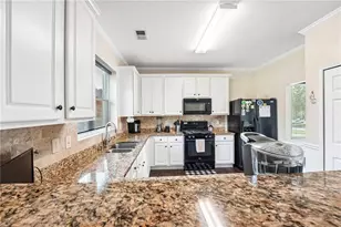 5067 Huntcrest Dr SW, Mableton, GA 30126 - Photo 18