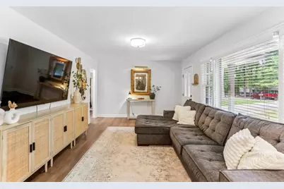 1879 Long, Decatur, GA 30032 - Photo 2