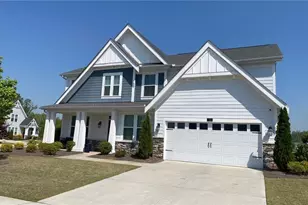13 Candlewood Ln, Hoschton, GA 30548 - Photo 2