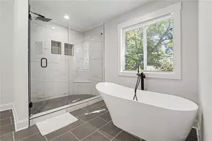 770 Waters Dr SW, Atlanta, GA 30310 - Photo 6