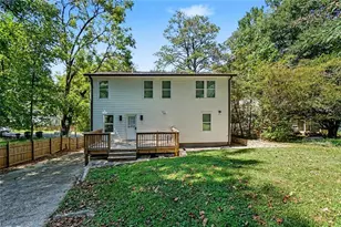 770 Waters Dr SW, Atlanta, GA 30310 - Photo 8