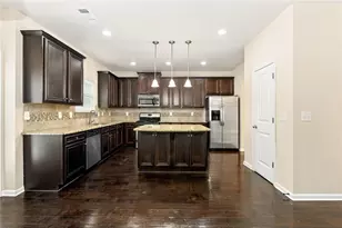 7505 Bowhead Ct, Fairburn, GA 30213 - Photo 12