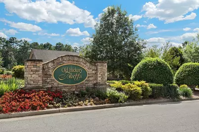 4221 Rockpoint Drive NW, Kennesaw, GA 30152 - Photo 2