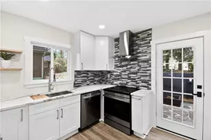 2563 Lancaster Dr, Atlanta, GA 30344 - Photo 18
