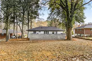 2563 Lancaster Dr, Atlanta, GA 30344 - Photo 44