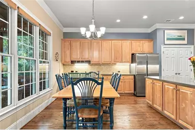 510 Wembley Circle, Sandy Springs, GA 30328 - Photo 14