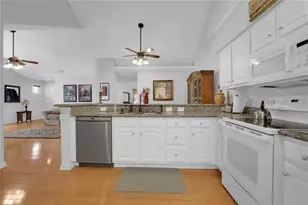 6112 Menlow Ct, Cumming, GA 30041 - Photo 14