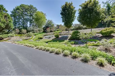 2727 Bearcreek Place, Buford, GA 30519 - Photo 42