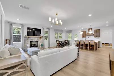 2524 Parkside Way, Gainesville, GA 30507 - Photo 2