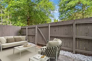 1104 Moorestown, Decatur, GA 30033 - Photo 6