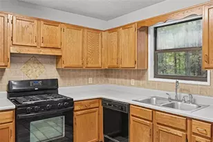 380 N Victoria Rd, Woodstock, GA 30189 - Photo 16