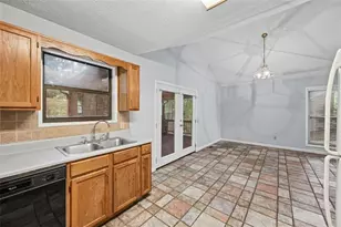 380 N Victoria Rd, Woodstock, GA 30189 - Photo 18