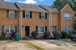 1002 Westfield Trace SE, Smyrna, GA 30082 - Photo 4