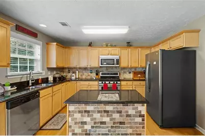 1138 Mitford Lane, Dacula, GA 30019 - Photo 14