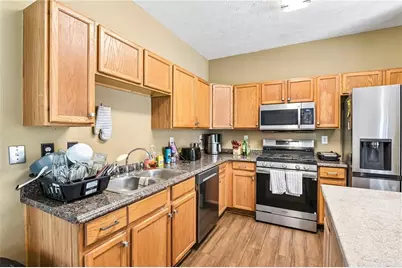 1117 W Shore Drive, Riverdale, GA 30296 - Photo 8