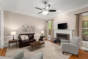 3105 Village Green Dr, Roswell, GA 30075 - Photo 10