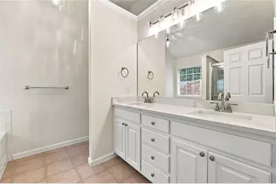 1422 Fountain Lakes Drive, Lawrenceville, GA 30043 - Photo 20