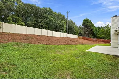 1422 Fountain Lakes Drive, Lawrenceville, GA 30043 - Photo 24