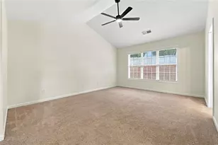 1422 Fountain Lakes Dr, Lawrenceville, GA 30043 - Photo 14