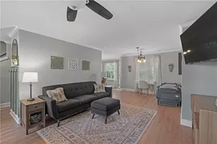 2208 Dresden Green NW, Kennesaw, GA 30144 - Photo 8