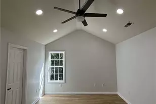 1040 Hubbard St SW, Atlanta, GA 30310 - Photo 24