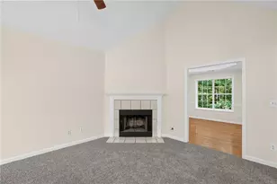 11179 Chelsea Ln, Hampton, GA 30228 - Photo 2