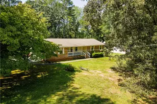 160 Helen Ln, Stockbridge, GA 30281 - Photo 2
