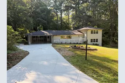 2605 Irene Drive, Marietta, GA 30066 - Photo 2