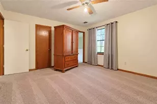 10436 Tara Pointe Dr, Jonesboro, GA 30238 - Photo 8