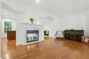 3976 Old Atlanta Station Ct SE, Atlanta, GA 30339 - Photo 6