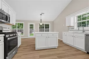 2720 Matlin Way, Buford, GA 30519 - Photo 10