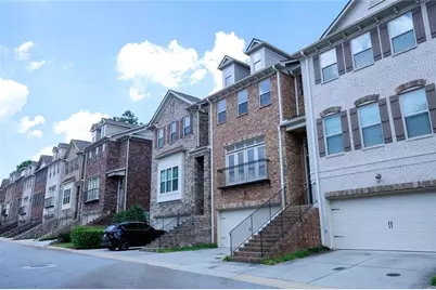1920 Townsend Court, Atlanta, GA 30329 - Photo 2