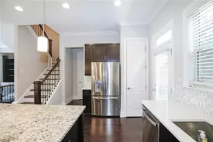 1920 Townsend Ct, Atlanta, GA 30329 - Photo 12