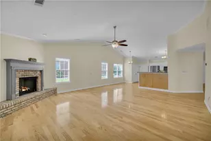 316 Lakeview Bend Cir, Jefferson, GA 30549 - Photo 22