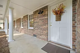 3924 Menlo Dr, Atlanta, GA 30340 - Photo 2