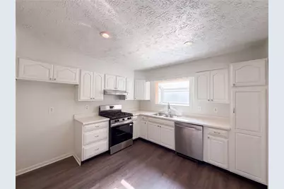 5721 Blackberry Row, Ellenwood, GA 30294 - Photo 2