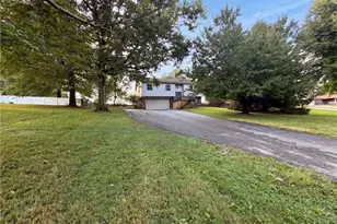 5721 Black Berry Row, Ellenwood, GA 30294 - Photo 14